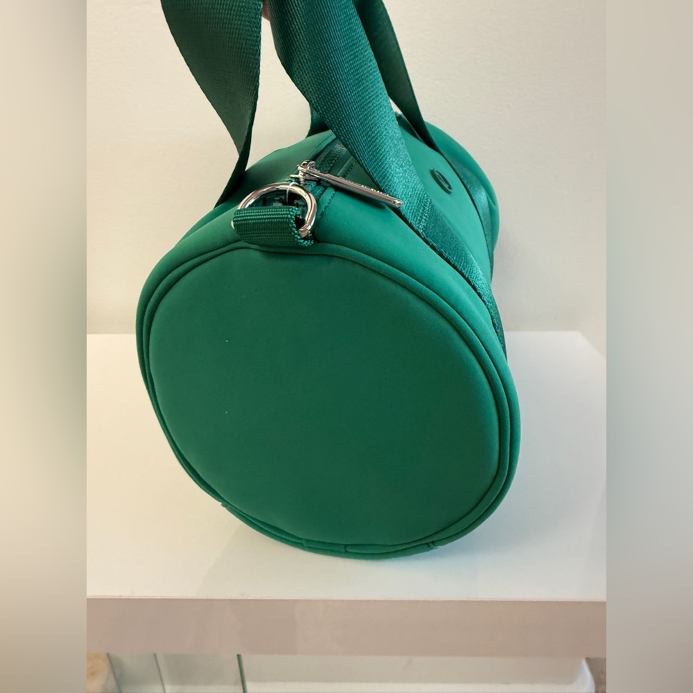 New LULULEMON Knit Nylon Mini Barrel Duffle Bag Crossbody Handbag Cascade Green - Picture 4 of 9